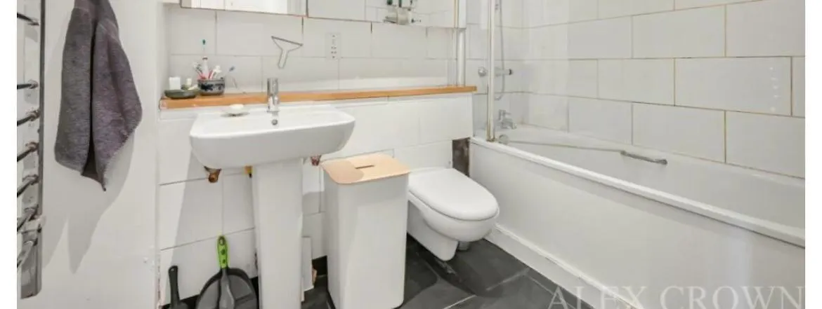 London One Bedroom Apartment In A Gated Community 0*,
